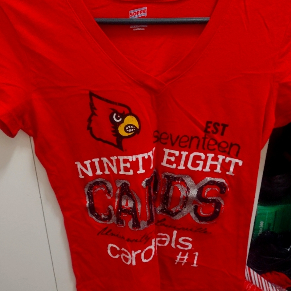 Tee shirt